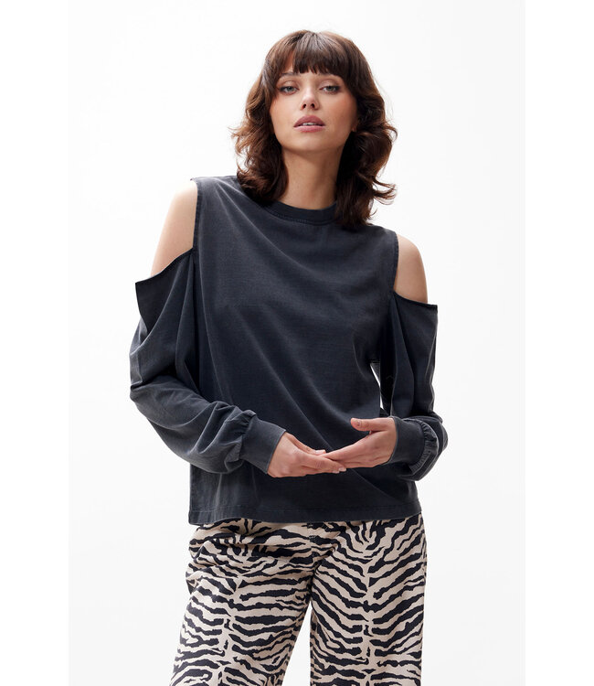 Catwalk Junkie Open shoulder long sleeve