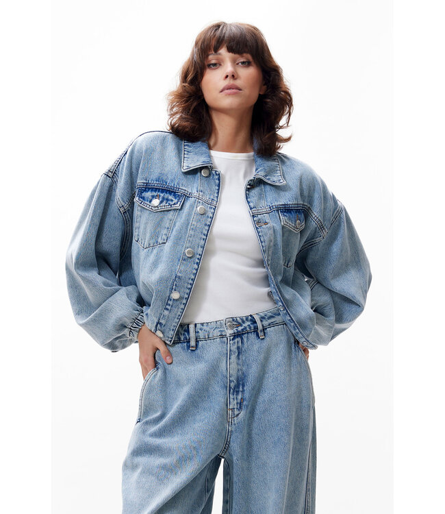 Catwalk Junkie Tuck in denim jacket
