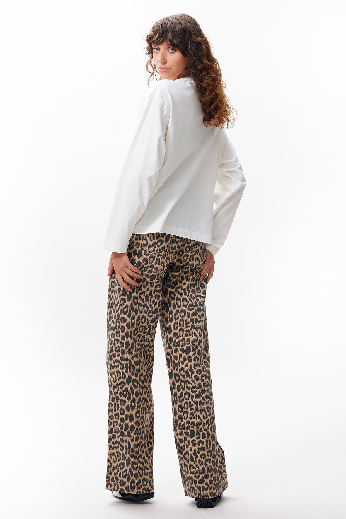 https://cdn.webshopapp.com/shops/223274/files/479518164/file.jpg