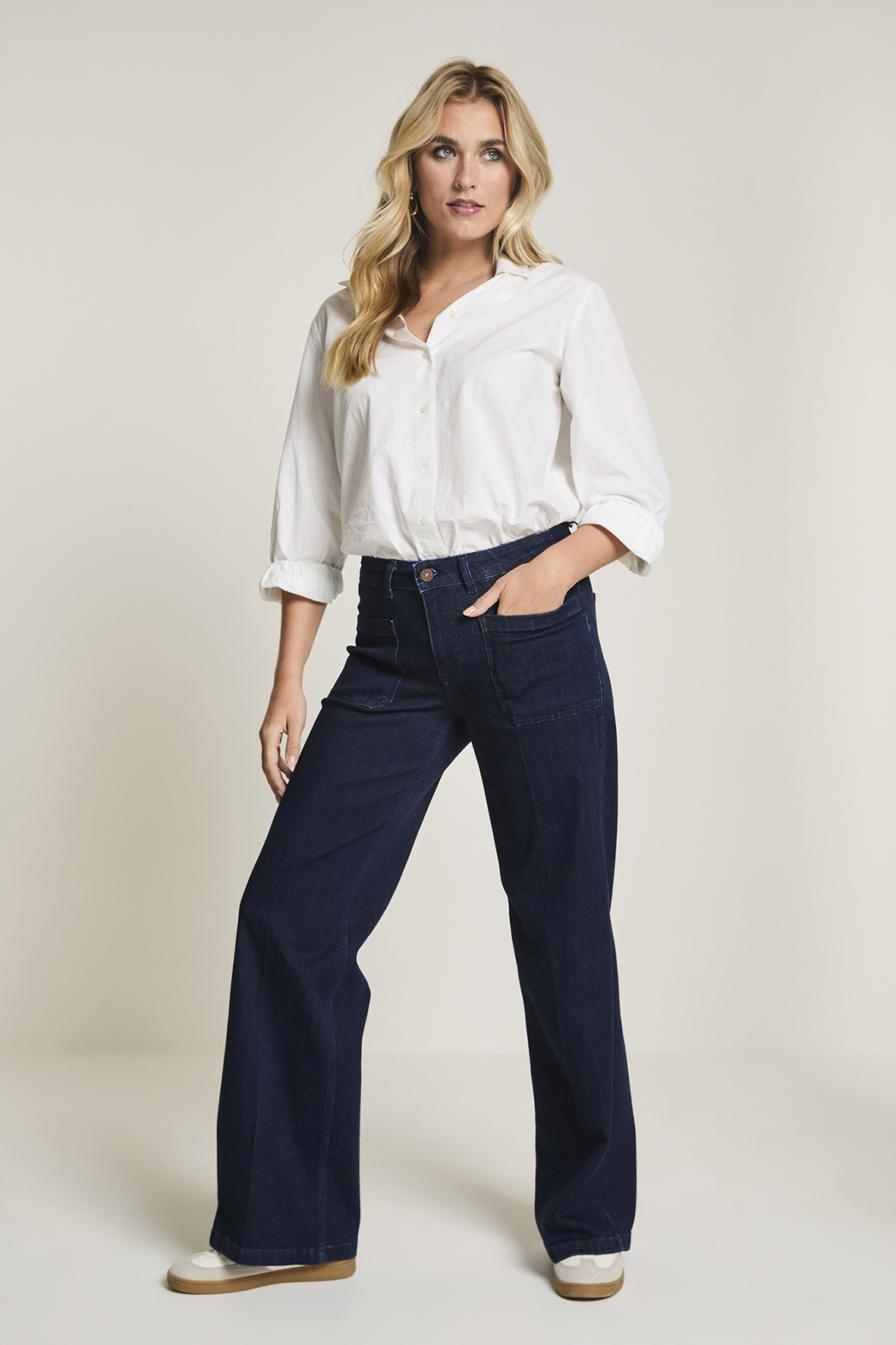https://cdn.webshopapp.com/shops/223274/files/479521961/file.jpg