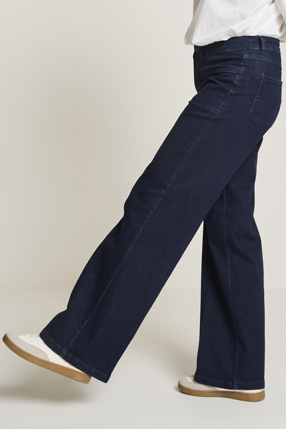 https://cdn.webshopapp.com/shops/223274/files/479521964/file.jpg