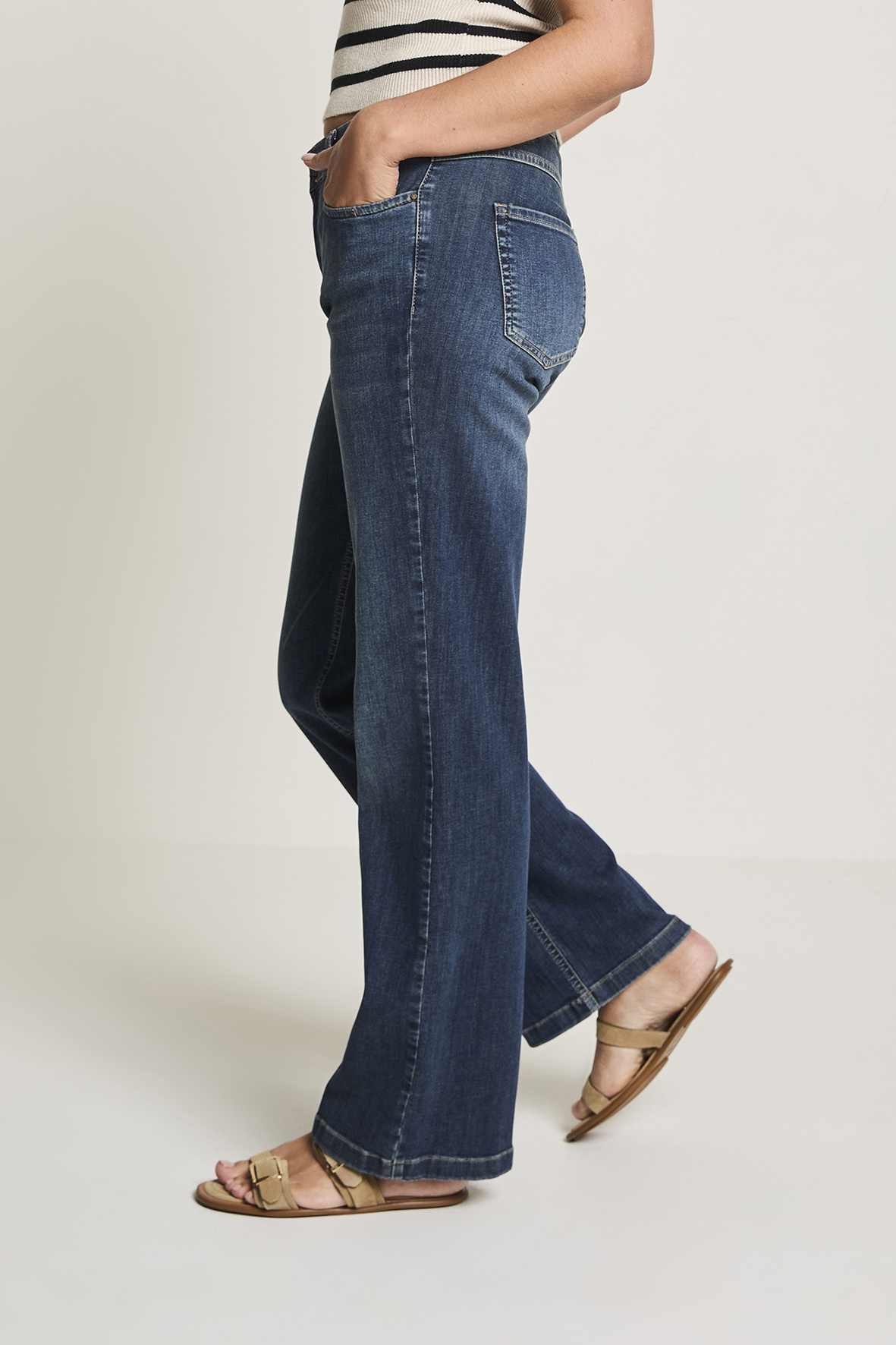 https://cdn.webshopapp.com/shops/223274/files/479522654/file.jpg
