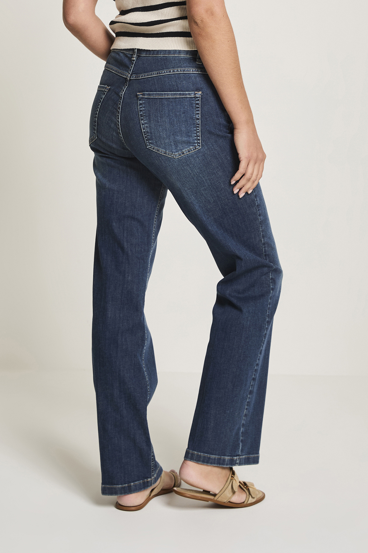 https://cdn.webshopapp.com/shops/223274/files/479522655/file.jpg