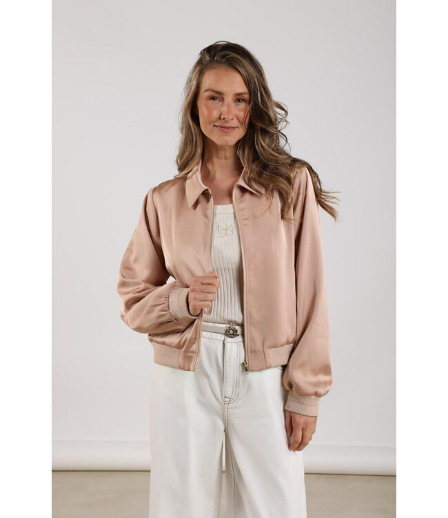 Nukus Noa Bomber