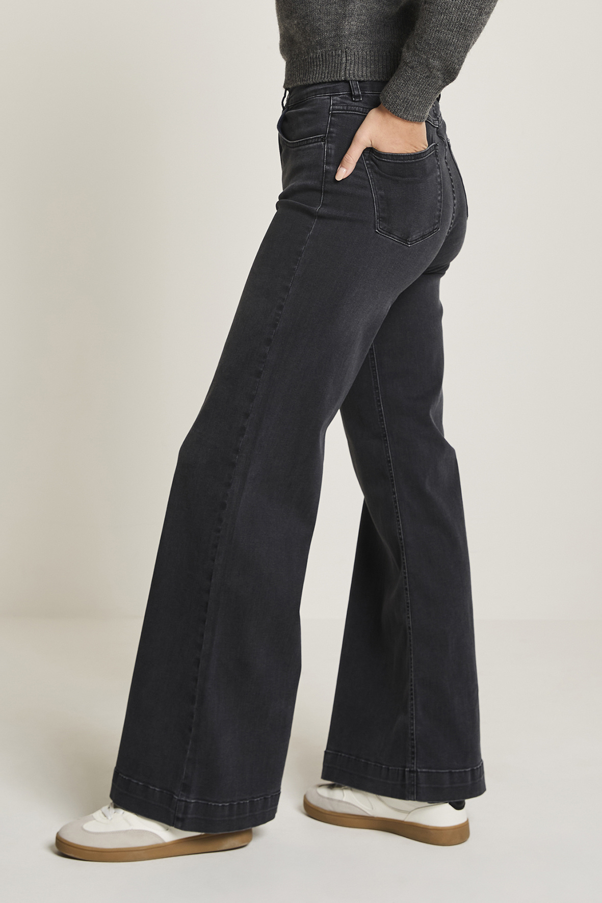https://cdn.webshopapp.com/shops/223274/files/479620538/file.jpg