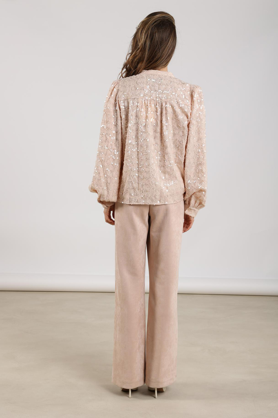 https://cdn.webshopapp.com/shops/223274/files/479631509/file.jpg