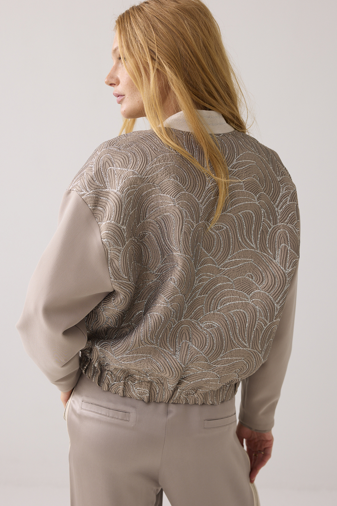 https://cdn.webshopapp.com/shops/223274/files/480015982/file.jpg