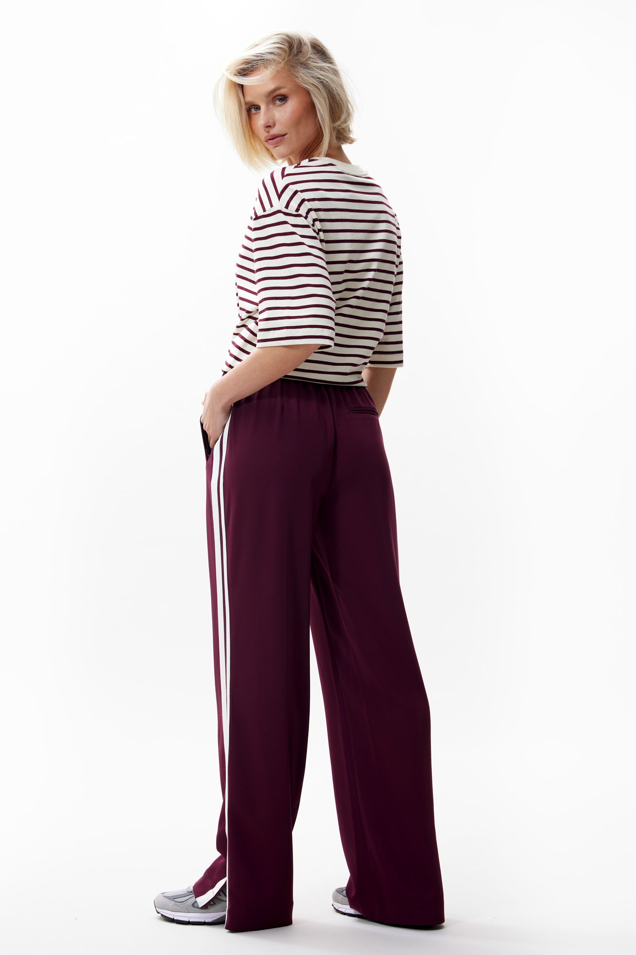 https://cdn.webshopapp.com/shops/223274/files/480048551/file.jpg