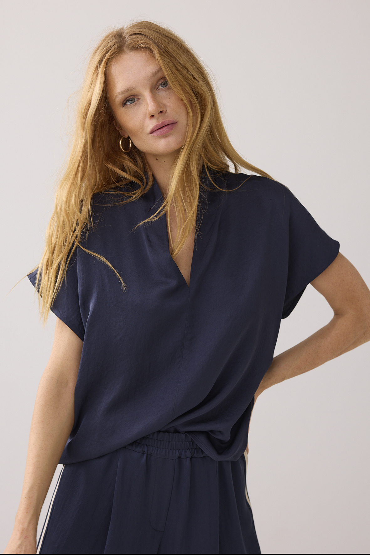 https://cdn.webshopapp.com/shops/223274/files/480053397/file.jpg