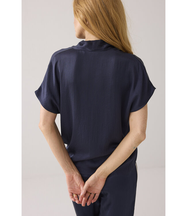 Summum Woman 2s3324-11817 V-hals top glanzend