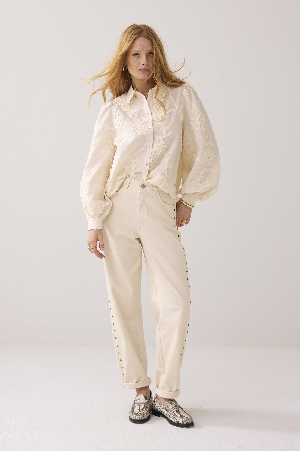 https://cdn.webshopapp.com/shops/223274/files/480054739/file.jpg