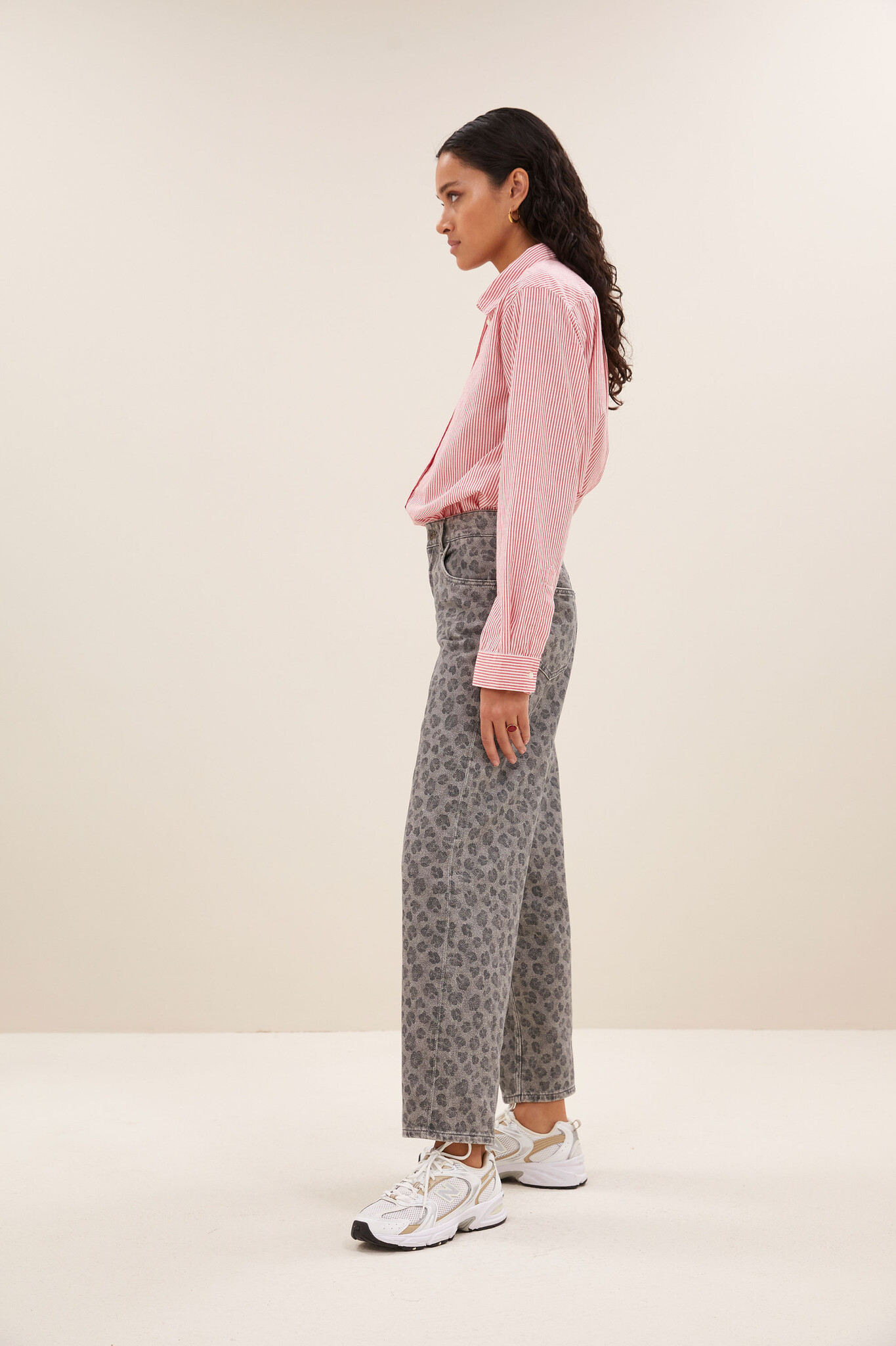 https://cdn.webshopapp.com/shops/223274/files/481131035/file.jpg