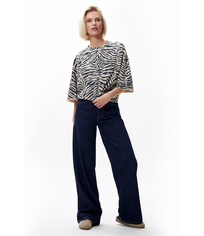 Catwalk Junkie 2503020603 Short sleeve zebra sweater