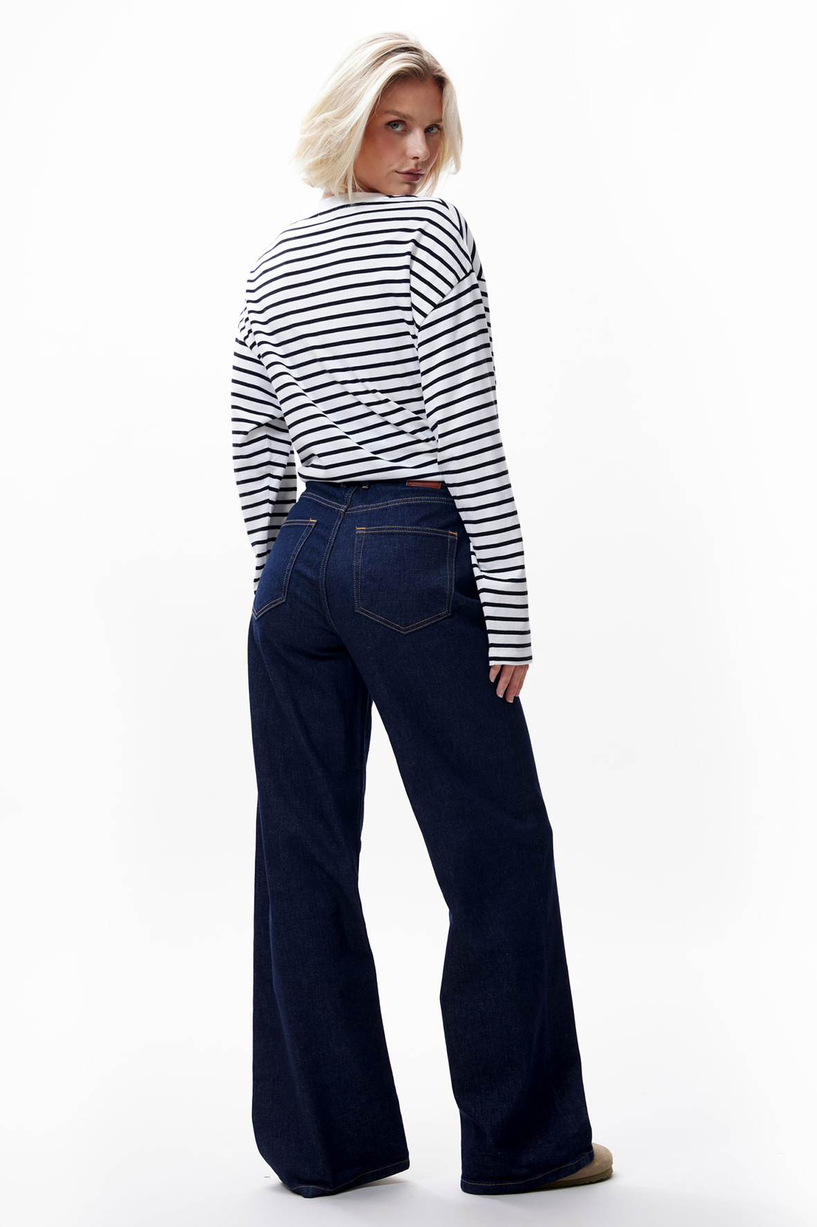 https://cdn.webshopapp.com/shops/223274/files/481139743/file.jpg