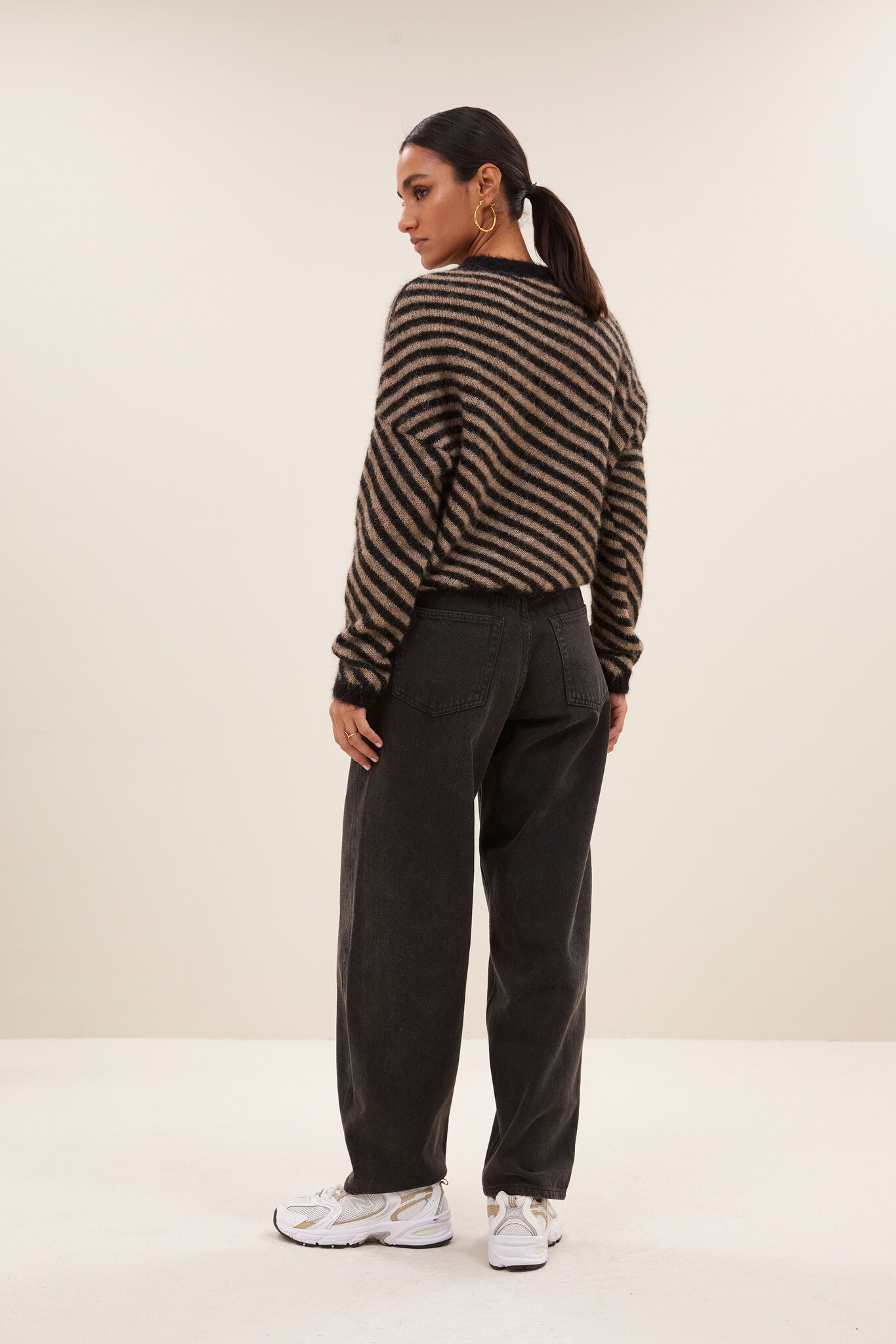 https://cdn.webshopapp.com/shops/223274/files/481141038/file.jpg