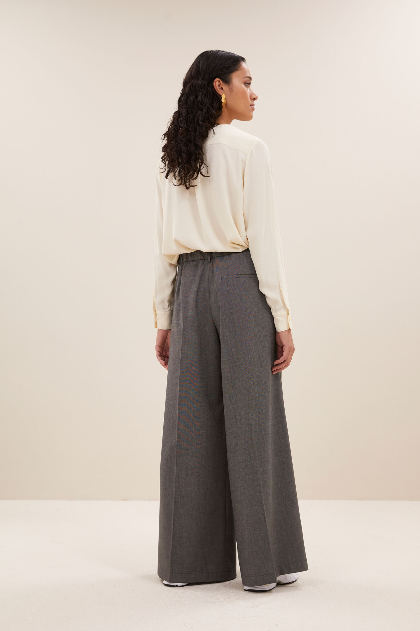 https://cdn.webshopapp.com/shops/223274/files/481142171/file.jpg