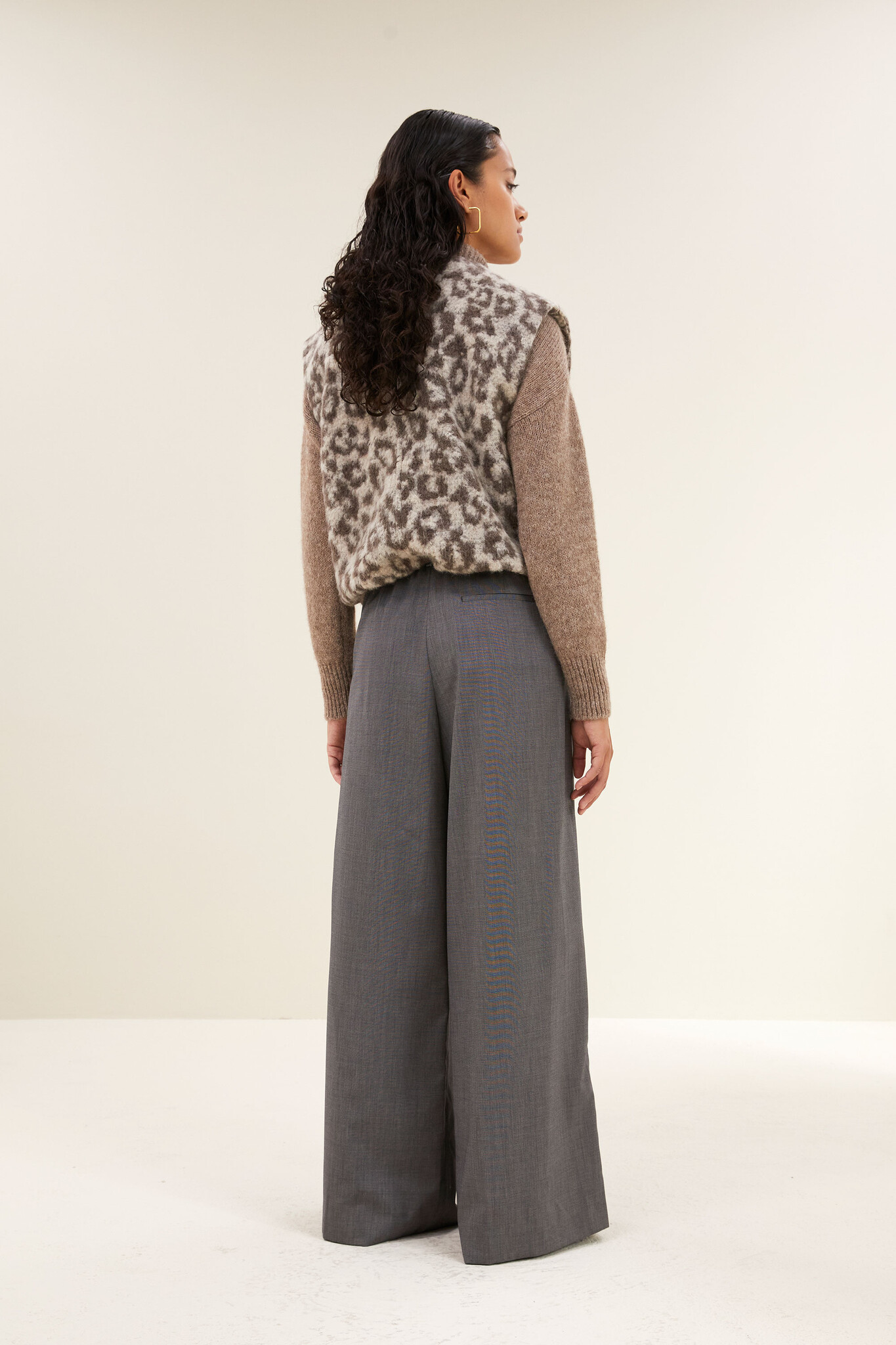 https://cdn.webshopapp.com/shops/223274/files/481150195/file.jpg