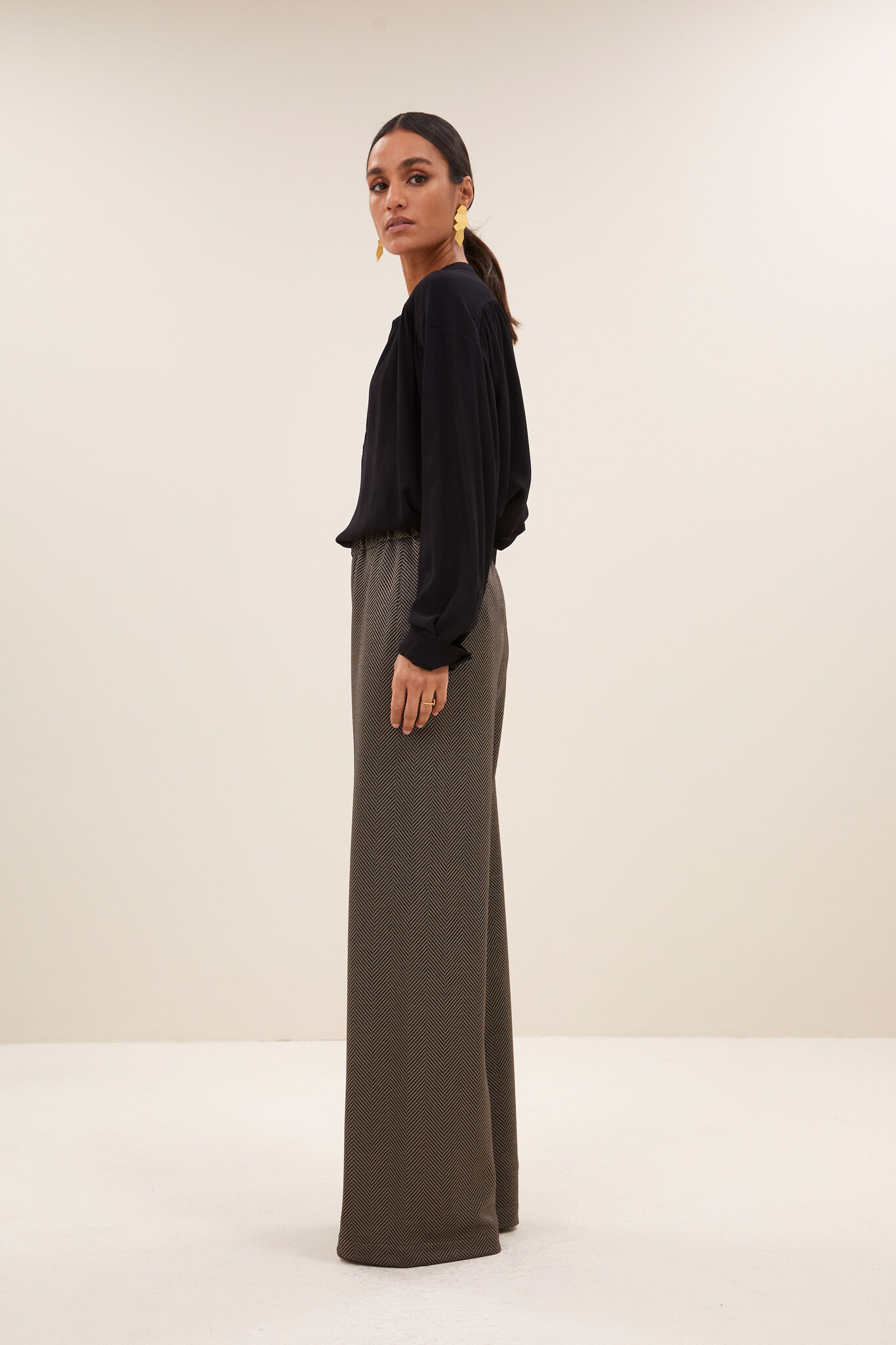 https://cdn.webshopapp.com/shops/223274/files/481150638/file.jpg