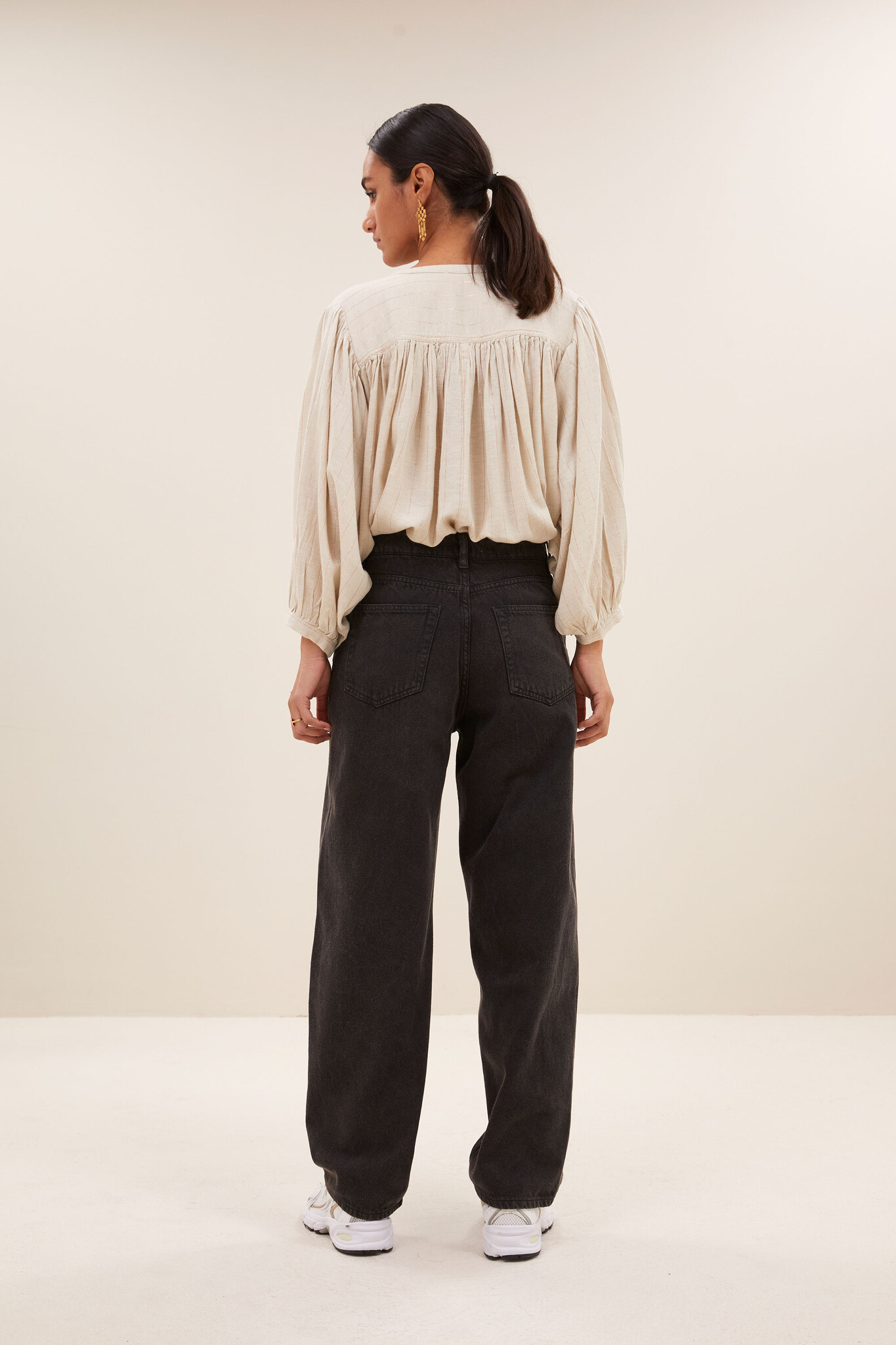 https://cdn.webshopapp.com/shops/223274/files/481150831/file.jpg