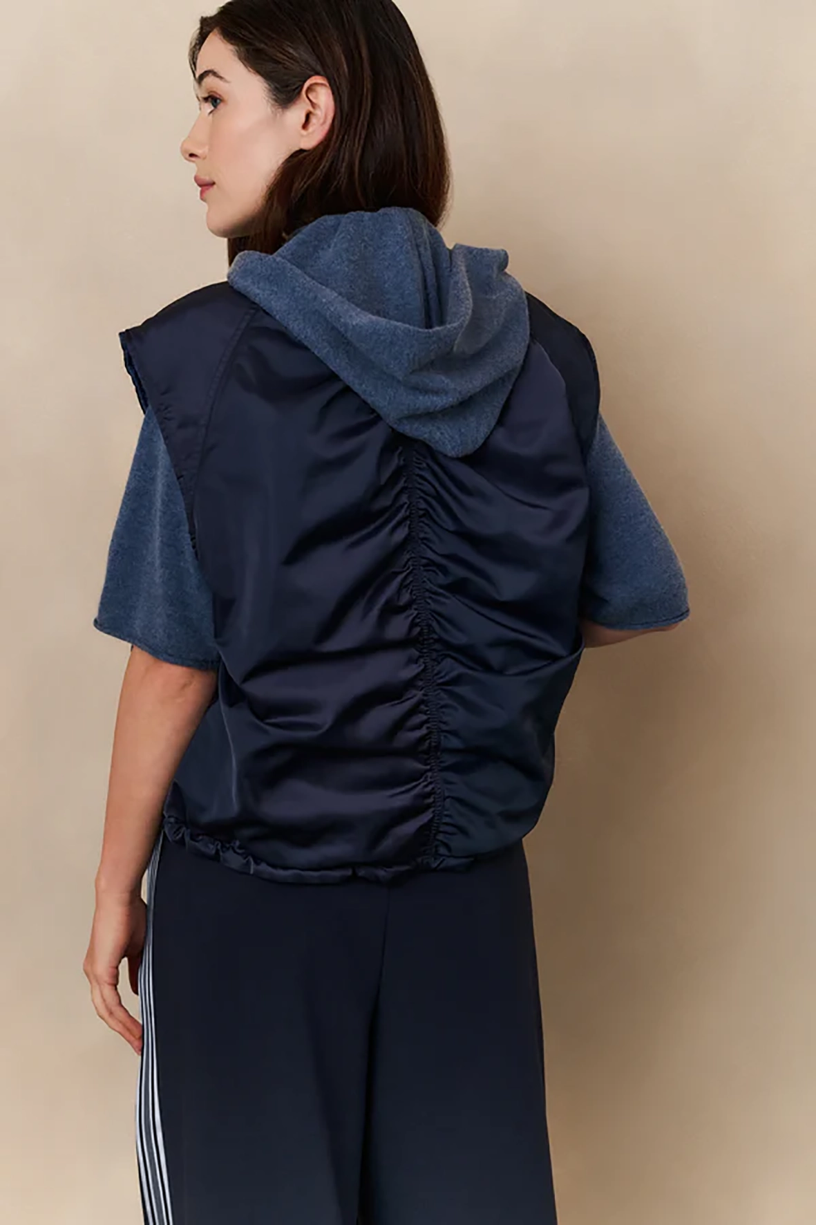 https://cdn.webshopapp.com/shops/223274/files/481185579/file.jpg