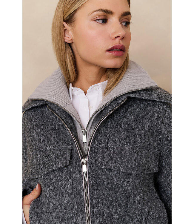 Yaya 02-001064-508 Short oversized boucle jacket