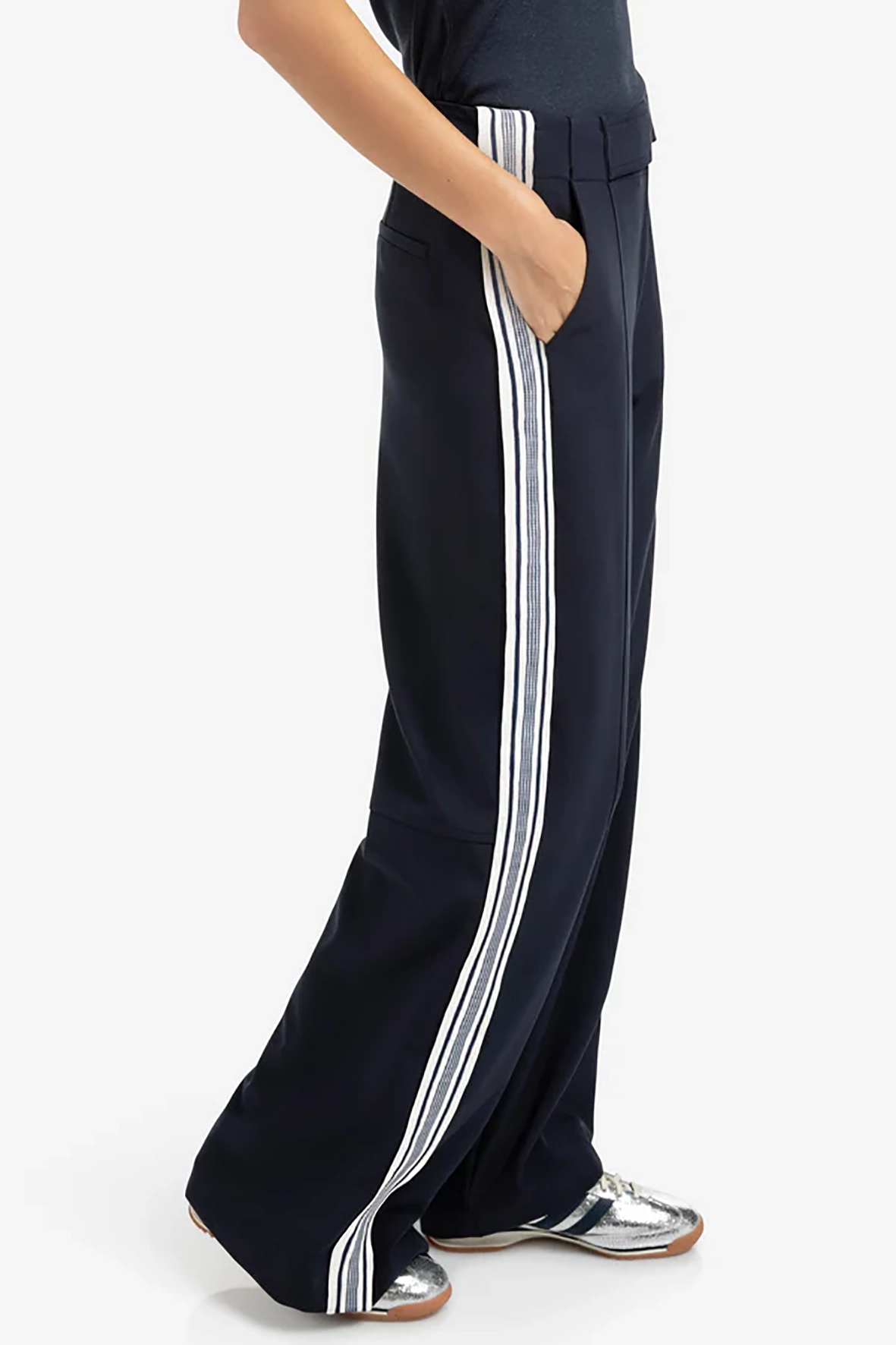 https://cdn.webshopapp.com/shops/223274/files/481191178/file.jpg
