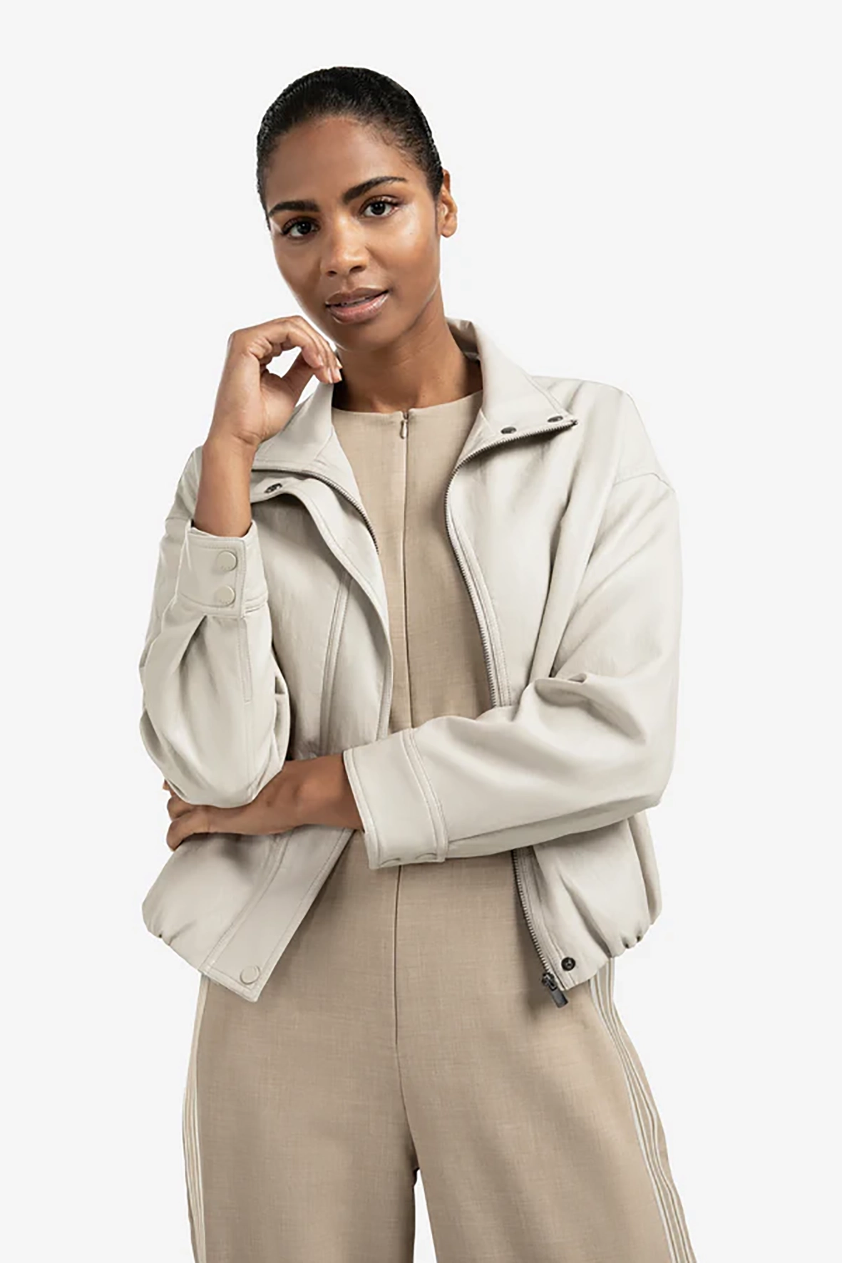 https://cdn.webshopapp.com/shops/223274/files/481192679/file.jpg