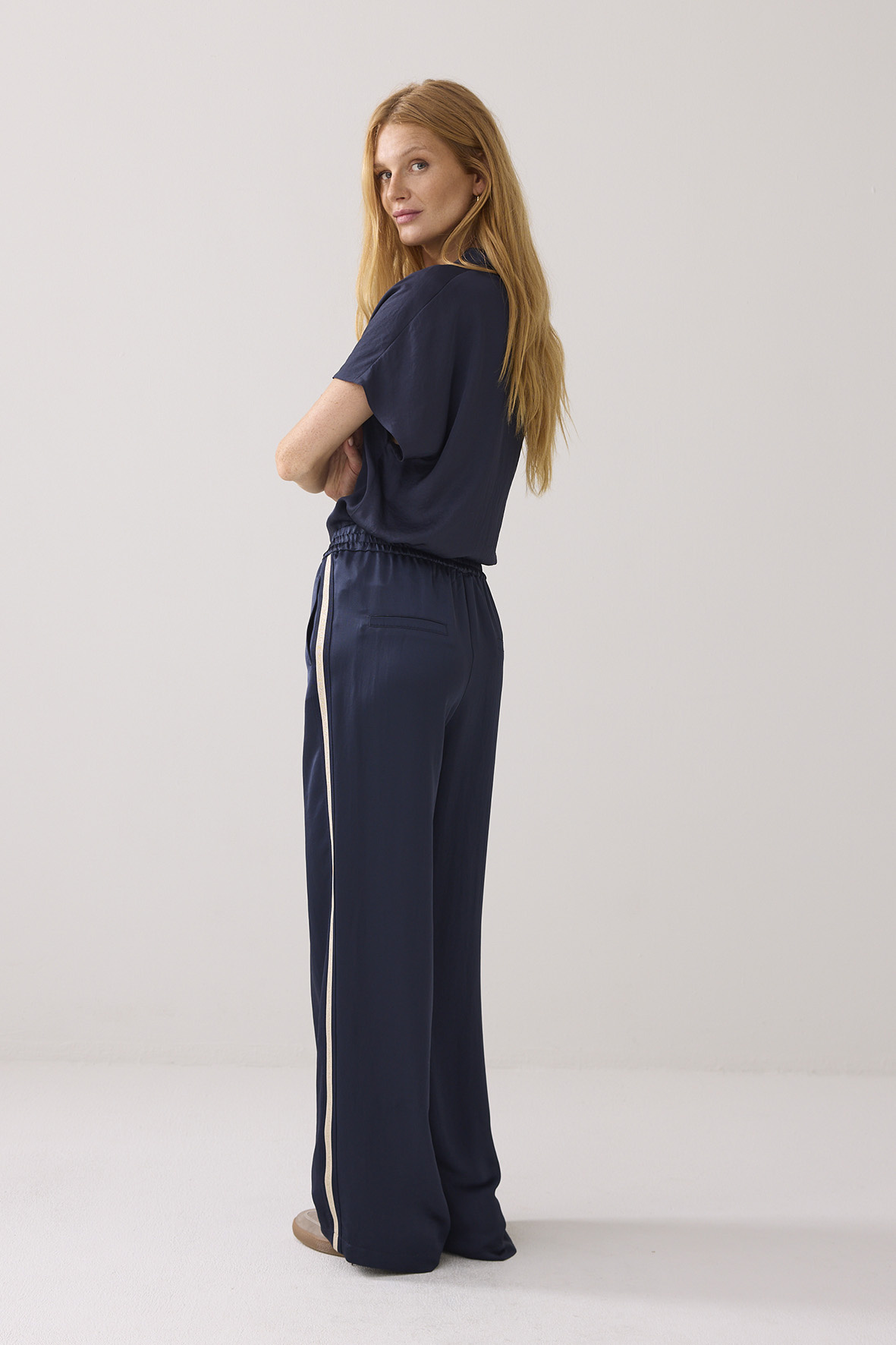 https://cdn.webshopapp.com/shops/223274/files/481303233/file.jpg