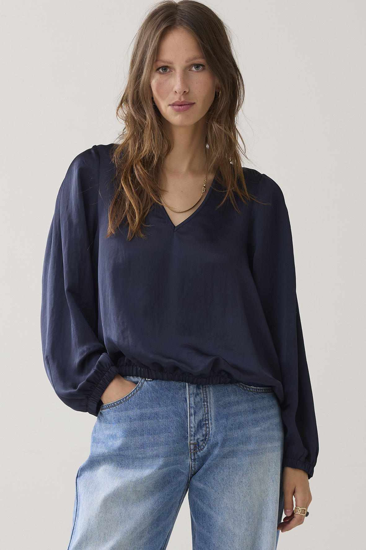 https://cdn.webshopapp.com/shops/223274/files/481303867/file.jpg