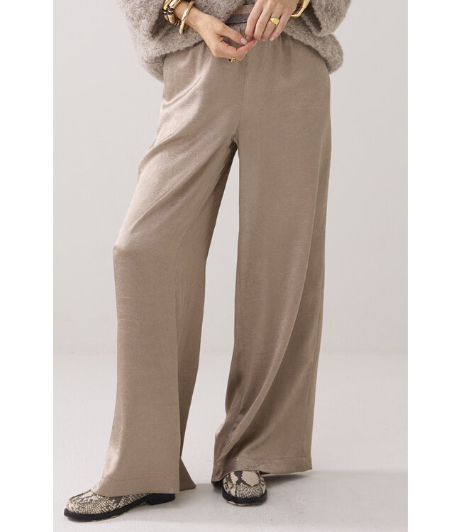 Summum Woman Trousers Crinkle satin