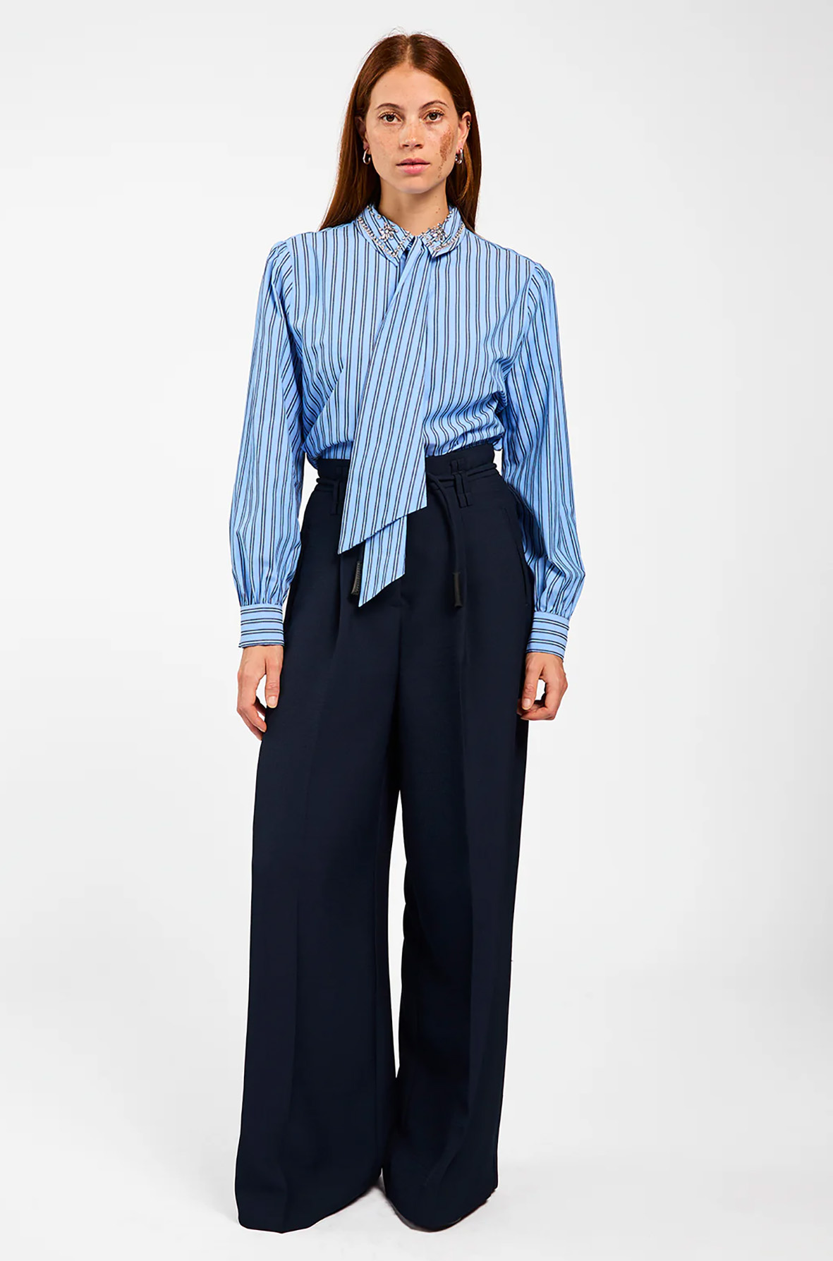 https://cdn.webshopapp.com/shops/223274/files/481521017/file.jpg