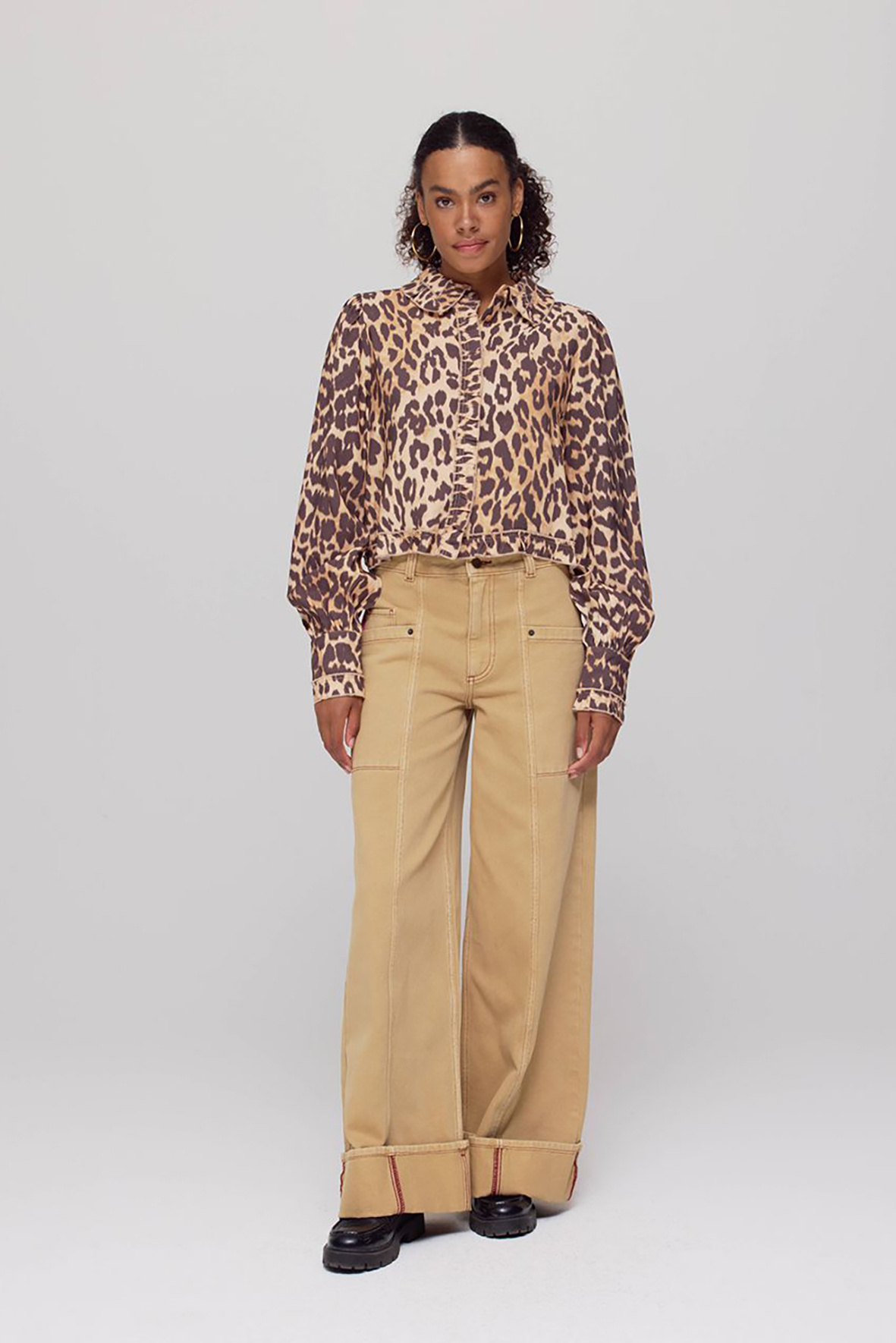 https://cdn.webshopapp.com/shops/223274/files/481679121/file.jpg
