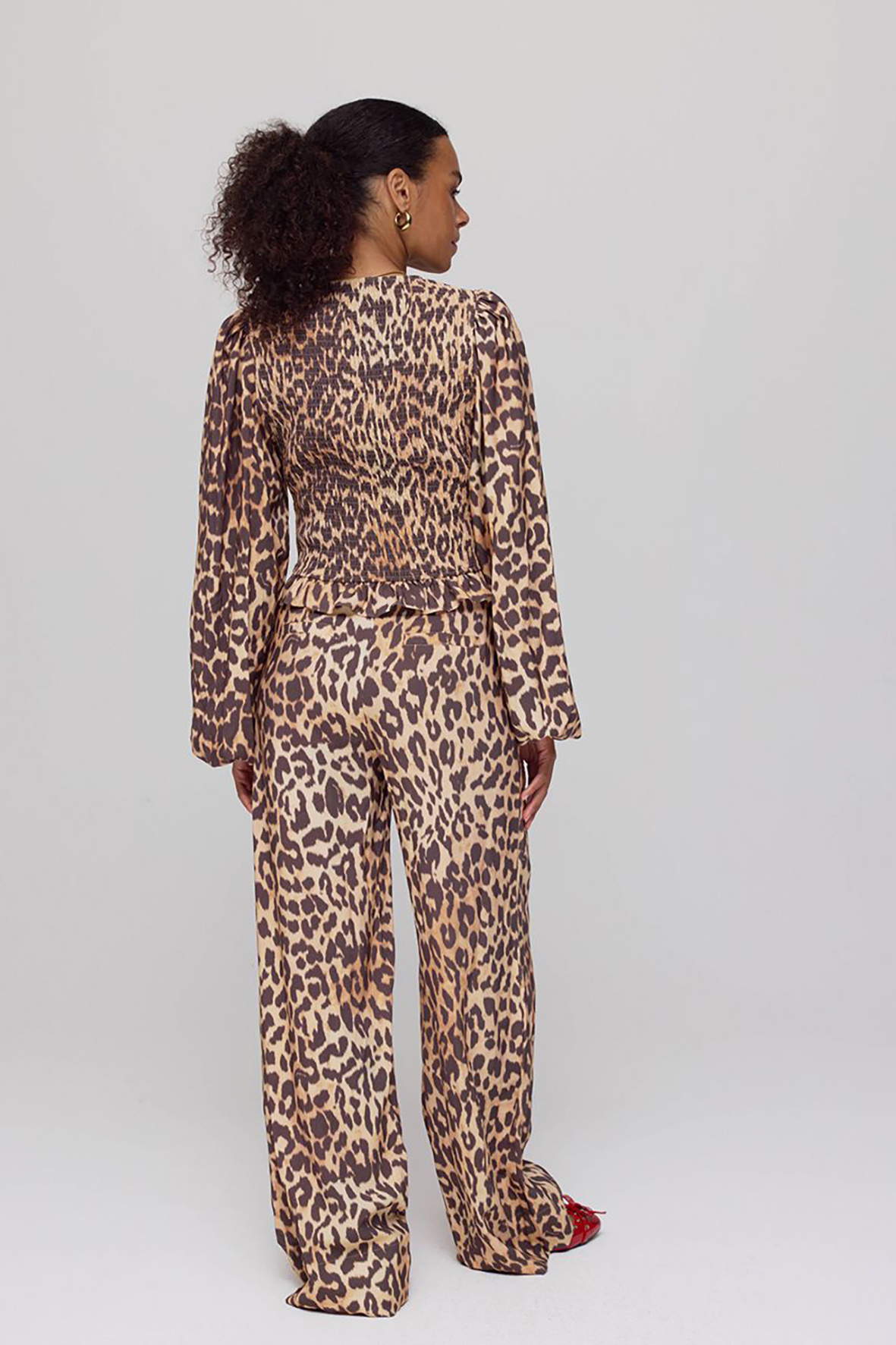 https://cdn.webshopapp.com/shops/223274/files/481684444/file.jpg
