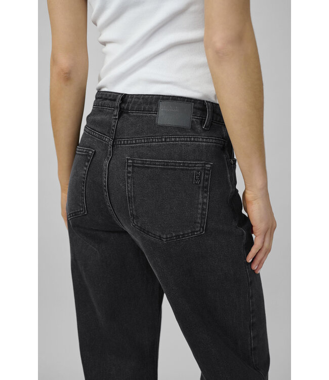 My Essential Wardrobe 10704222 35 The Louis jeans