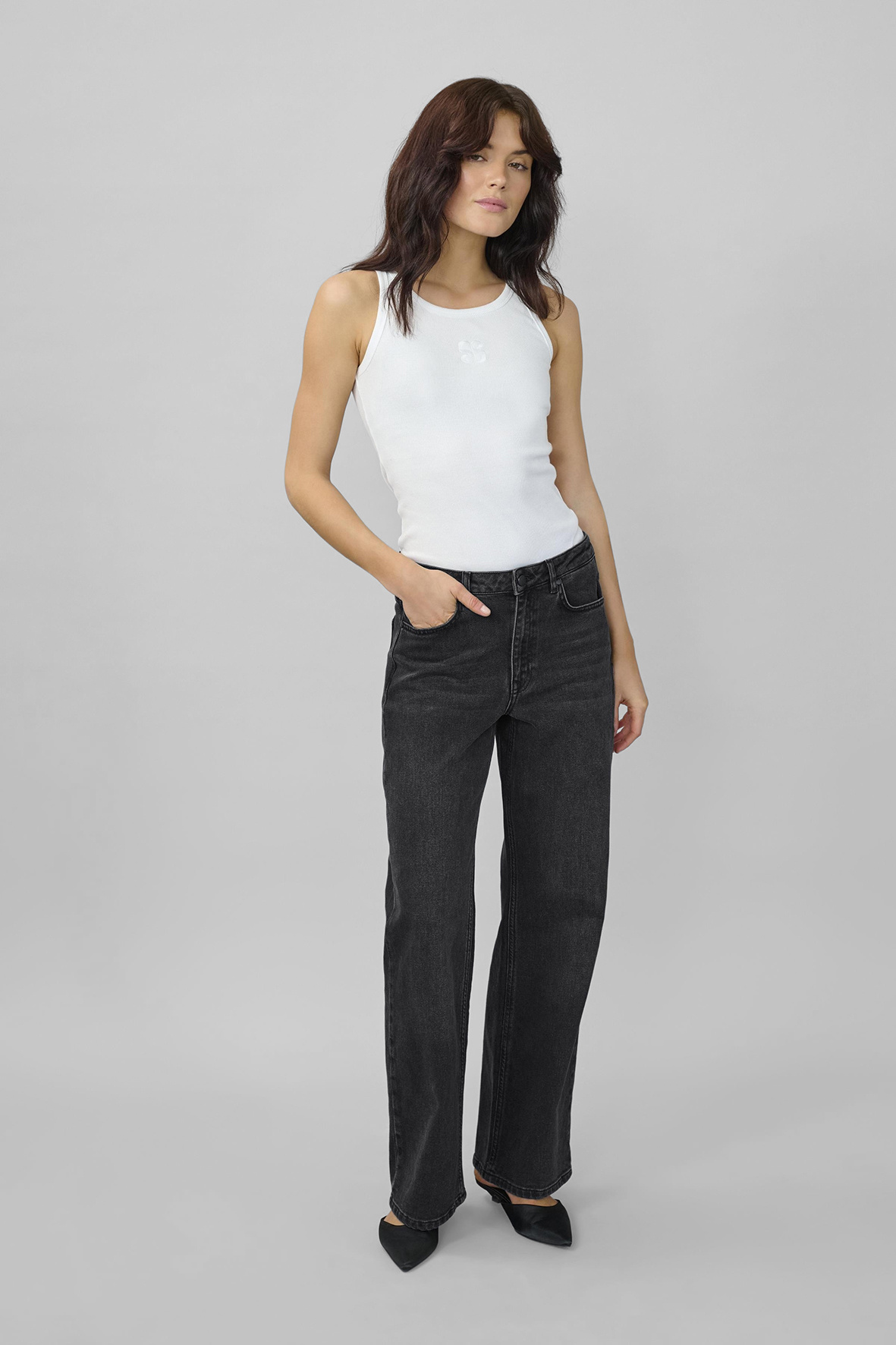 https://cdn.webshopapp.com/shops/223274/files/481698456/file.jpg