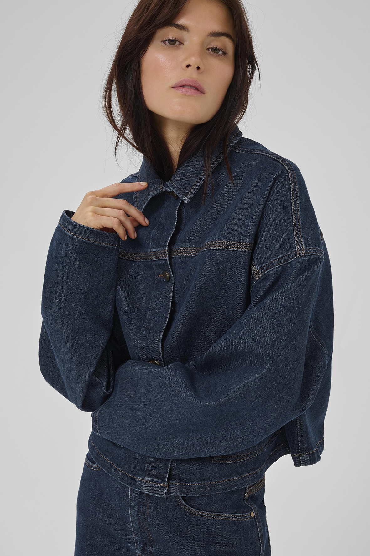 https://cdn.webshopapp.com/shops/223274/files/481699324/file.jpg