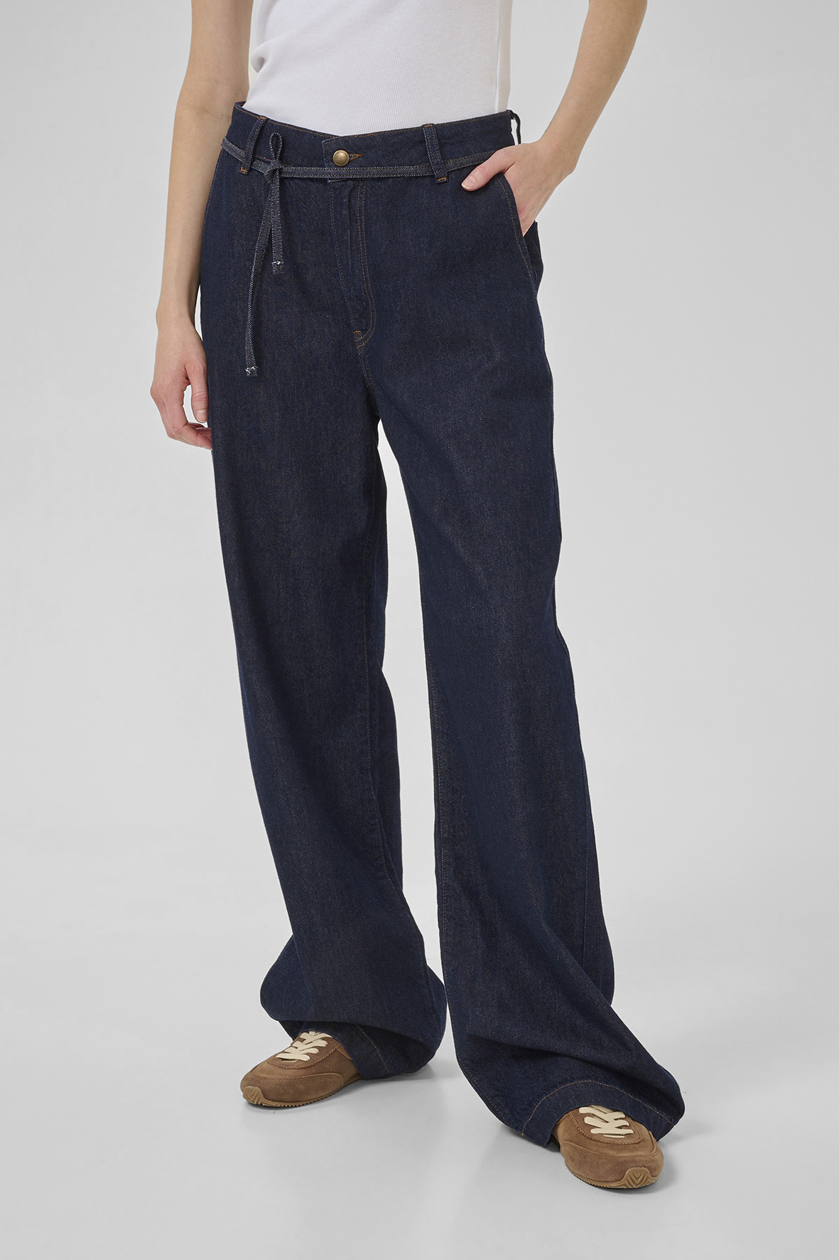 https://cdn.webshopapp.com/shops/223274/files/481700045/file.jpg