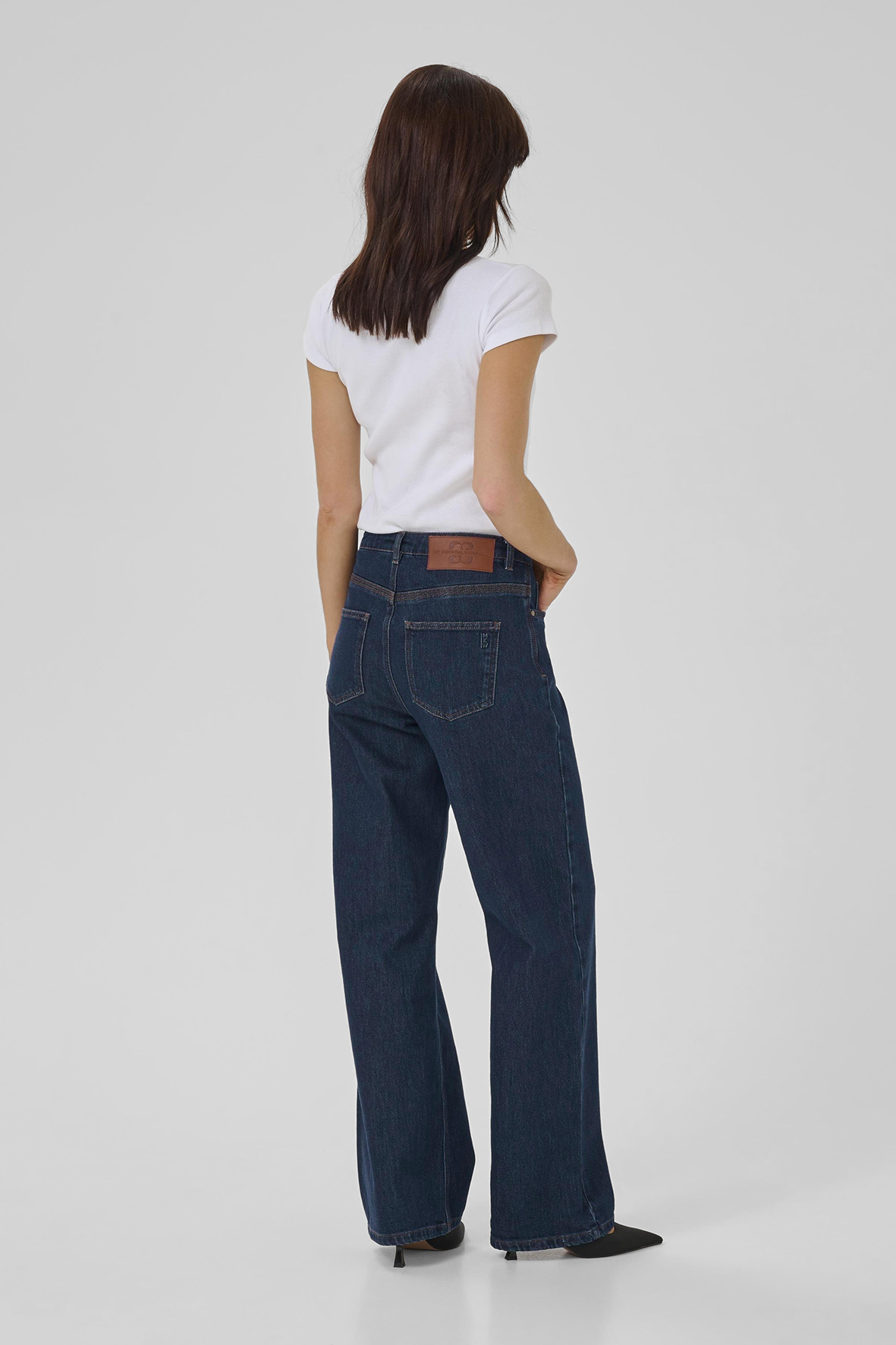 https://cdn.webshopapp.com/shops/223274/files/481711960/file.jpg