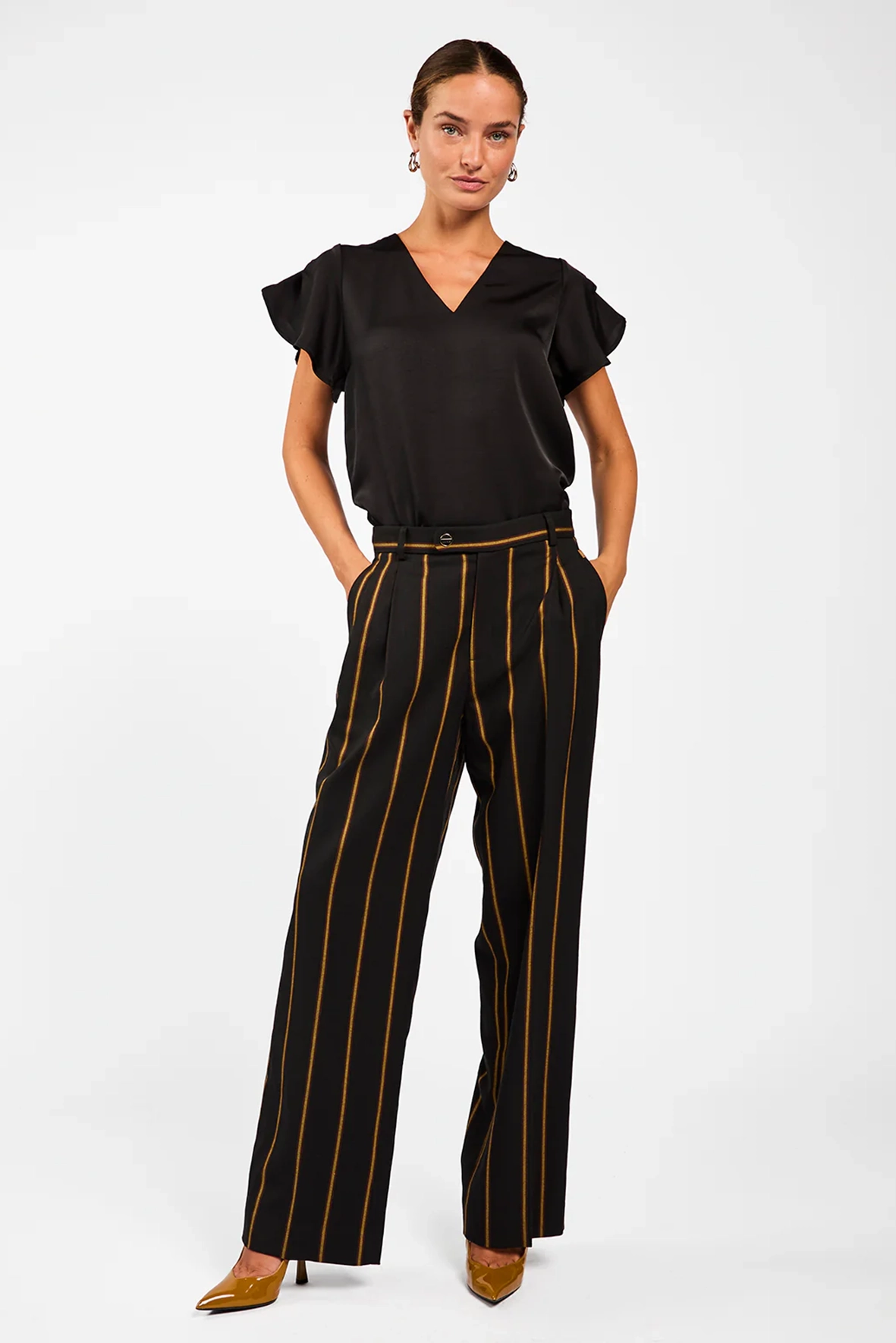 https://cdn.webshopapp.com/shops/223274/files/481841945/file.jpg