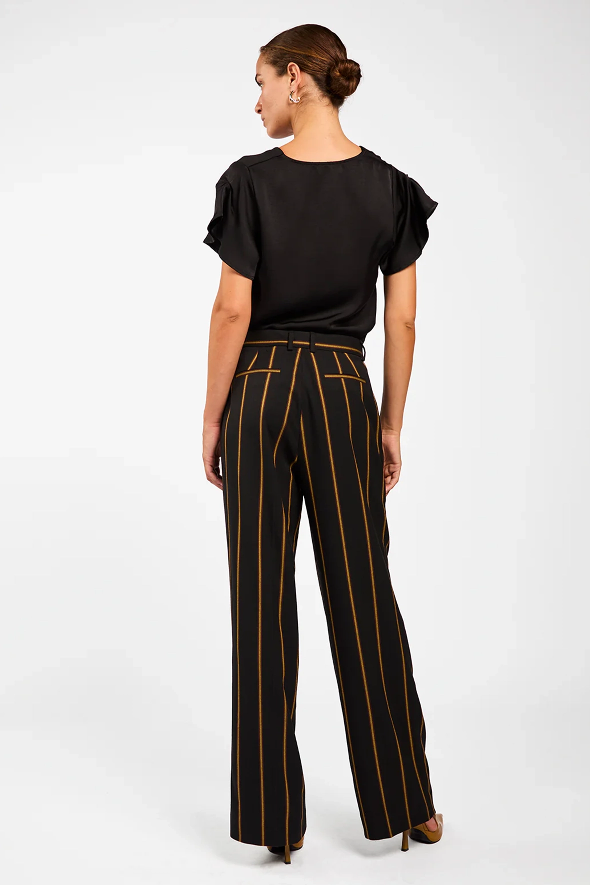 https://cdn.webshopapp.com/shops/223274/files/481841946/file.jpg