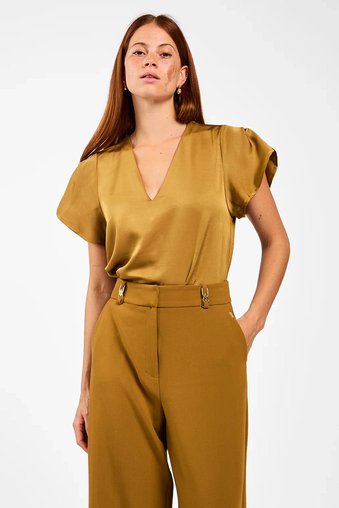 https://cdn.webshopapp.com/shops/223274/files/481843182/file.jpg