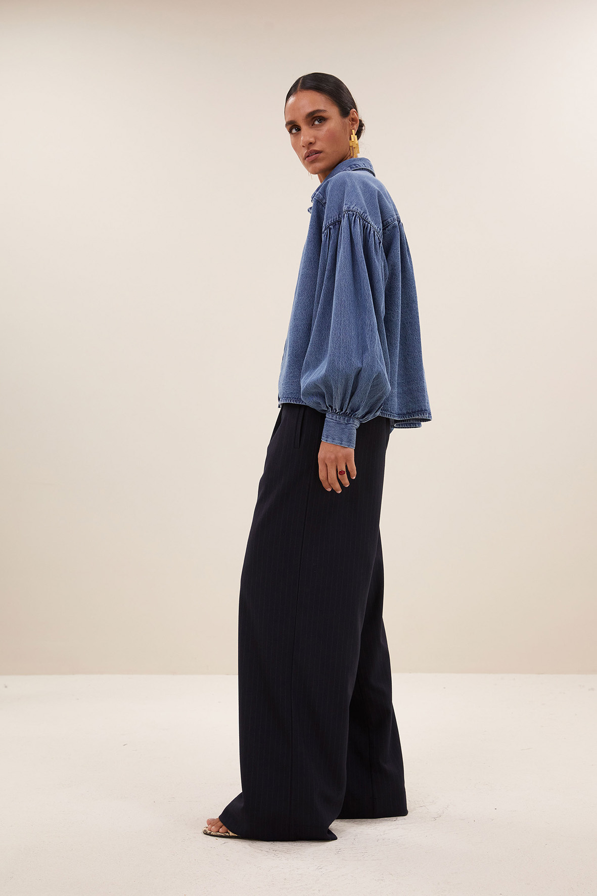 https://cdn.webshopapp.com/shops/223274/files/482203674/file.jpg