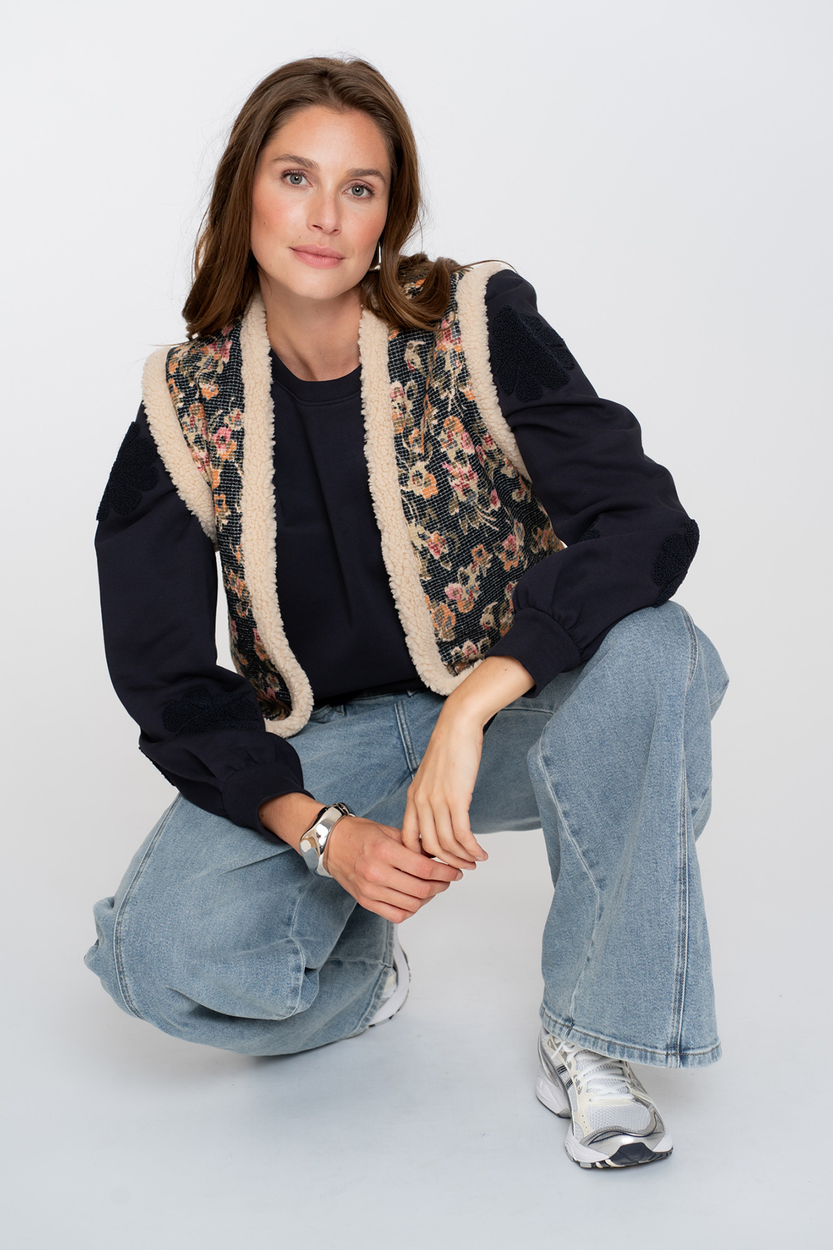 https://cdn.webshopapp.com/shops/223274/files/482317374/file.jpg