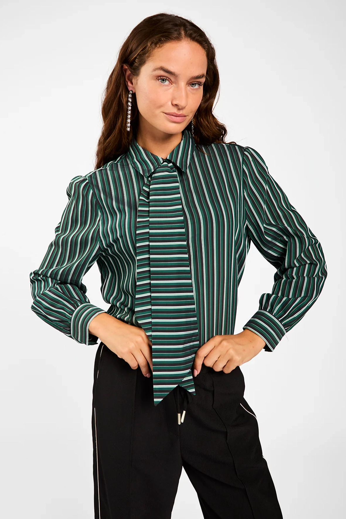 https://cdn.webshopapp.com/shops/223274/files/482506617/file.jpg