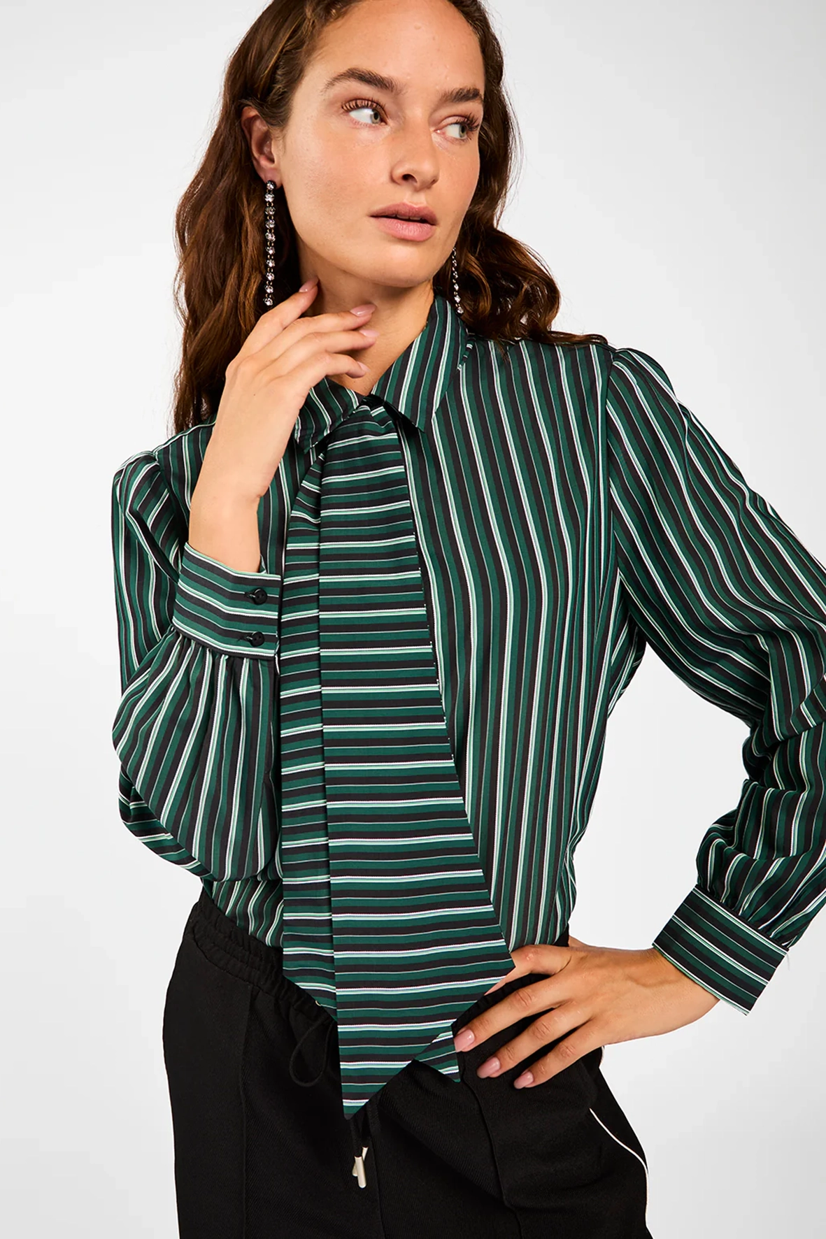 https://cdn.webshopapp.com/shops/223274/files/482506618/file.jpg