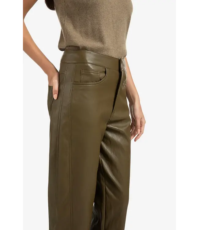 Yaya 01-309221-509 Faux leather carrot fit trouser