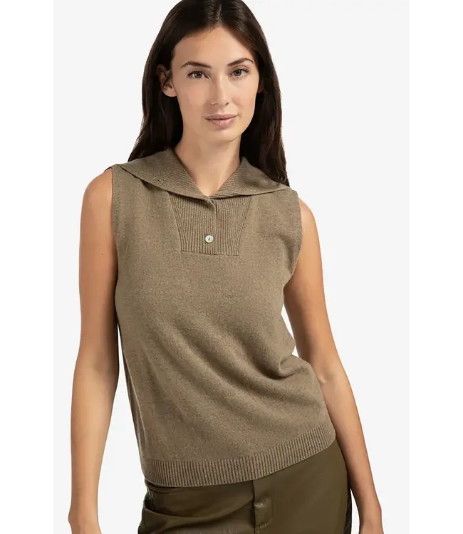 Yaya 01-000502-509 Sleeveless sweater with collar