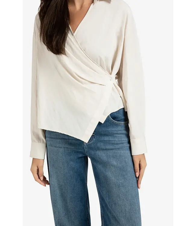 Yaya 01-201174-509 Fitted wrap blouse