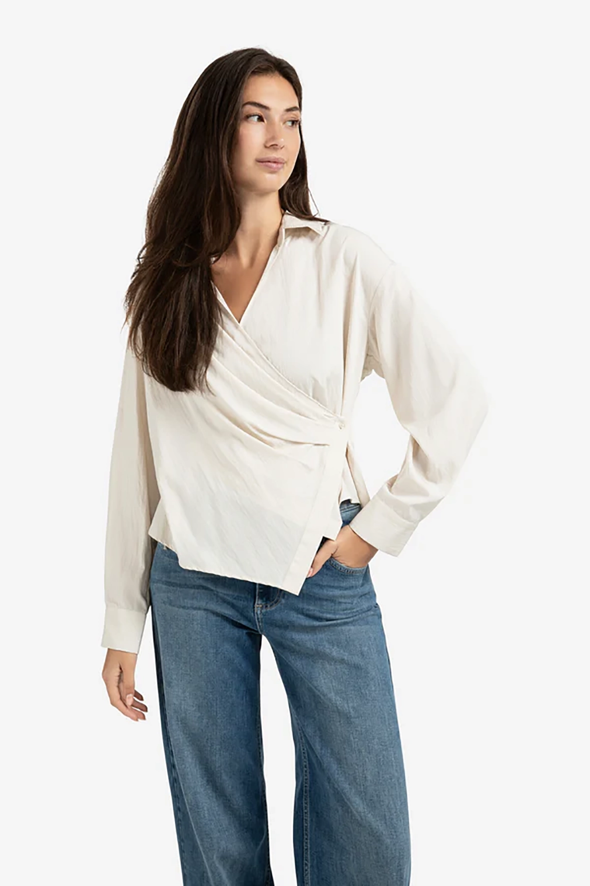https://cdn.webshopapp.com/shops/223274/files/482905204/file.jpg