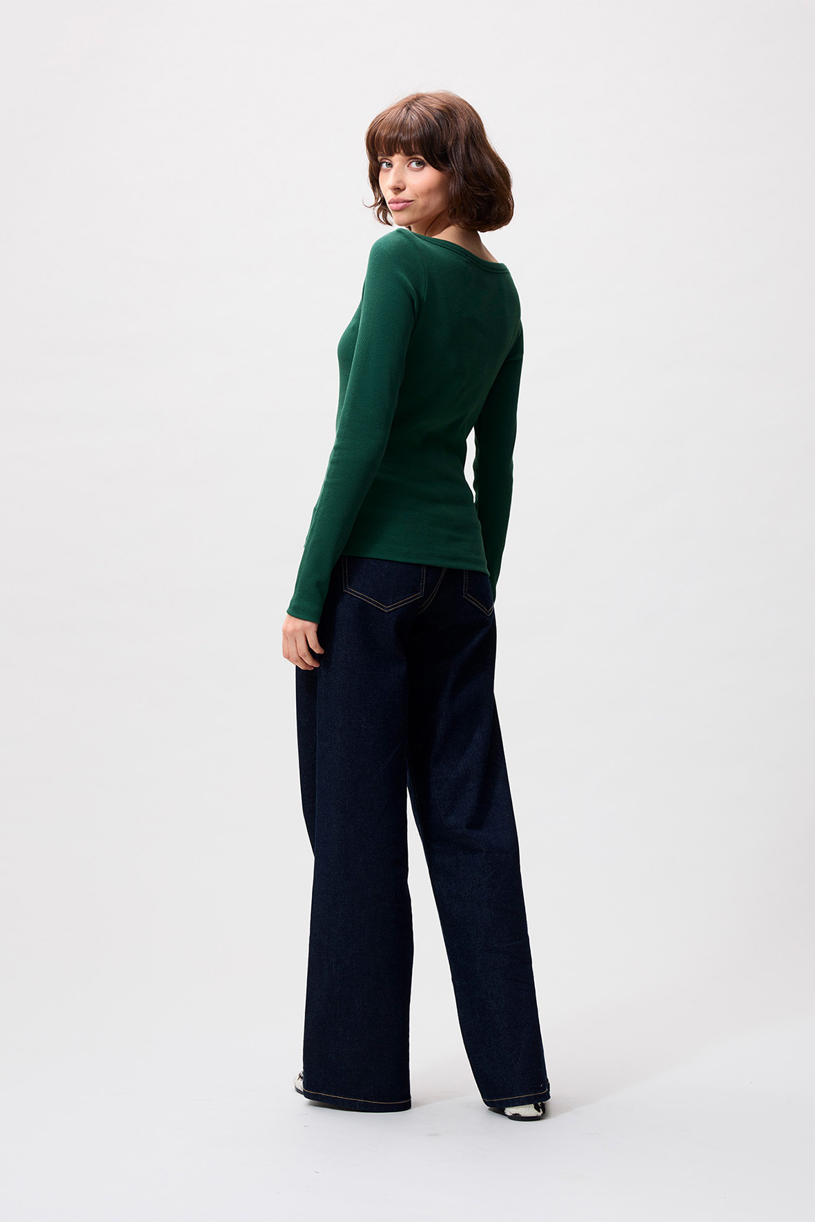 https://cdn.webshopapp.com/shops/223274/files/483441749/file.jpg